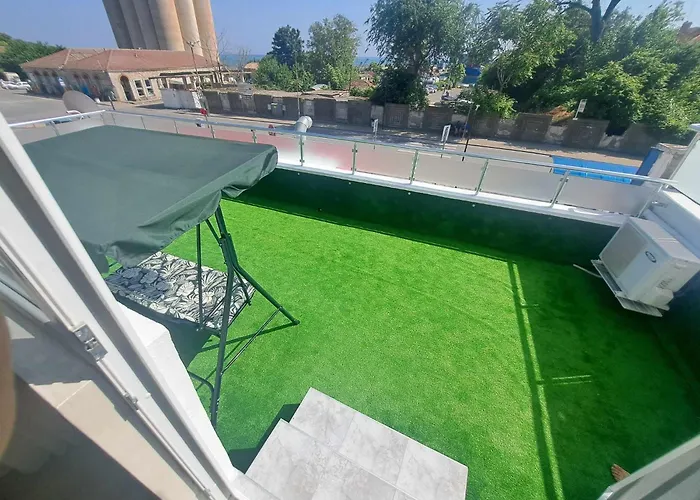 First Line Apartment *